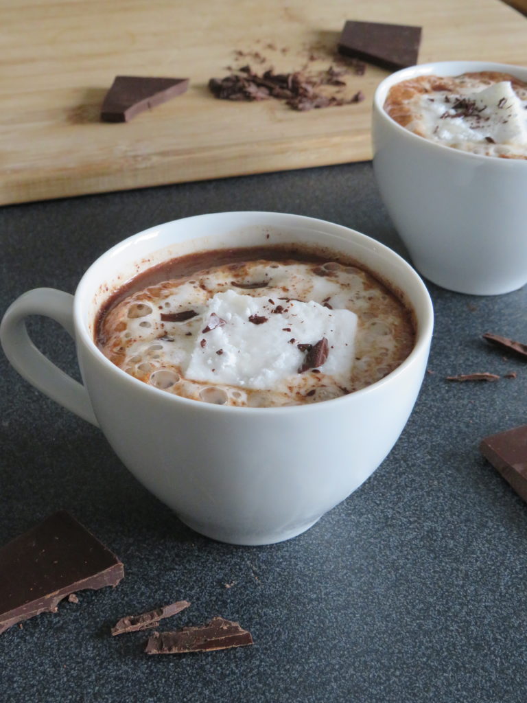 Homemade Hot Chocolate with Marshmallows | Klysa