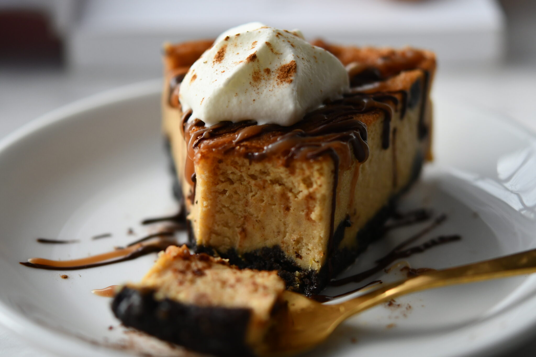 Pumpkin Cheesecake with Oreo Crust | Klysa