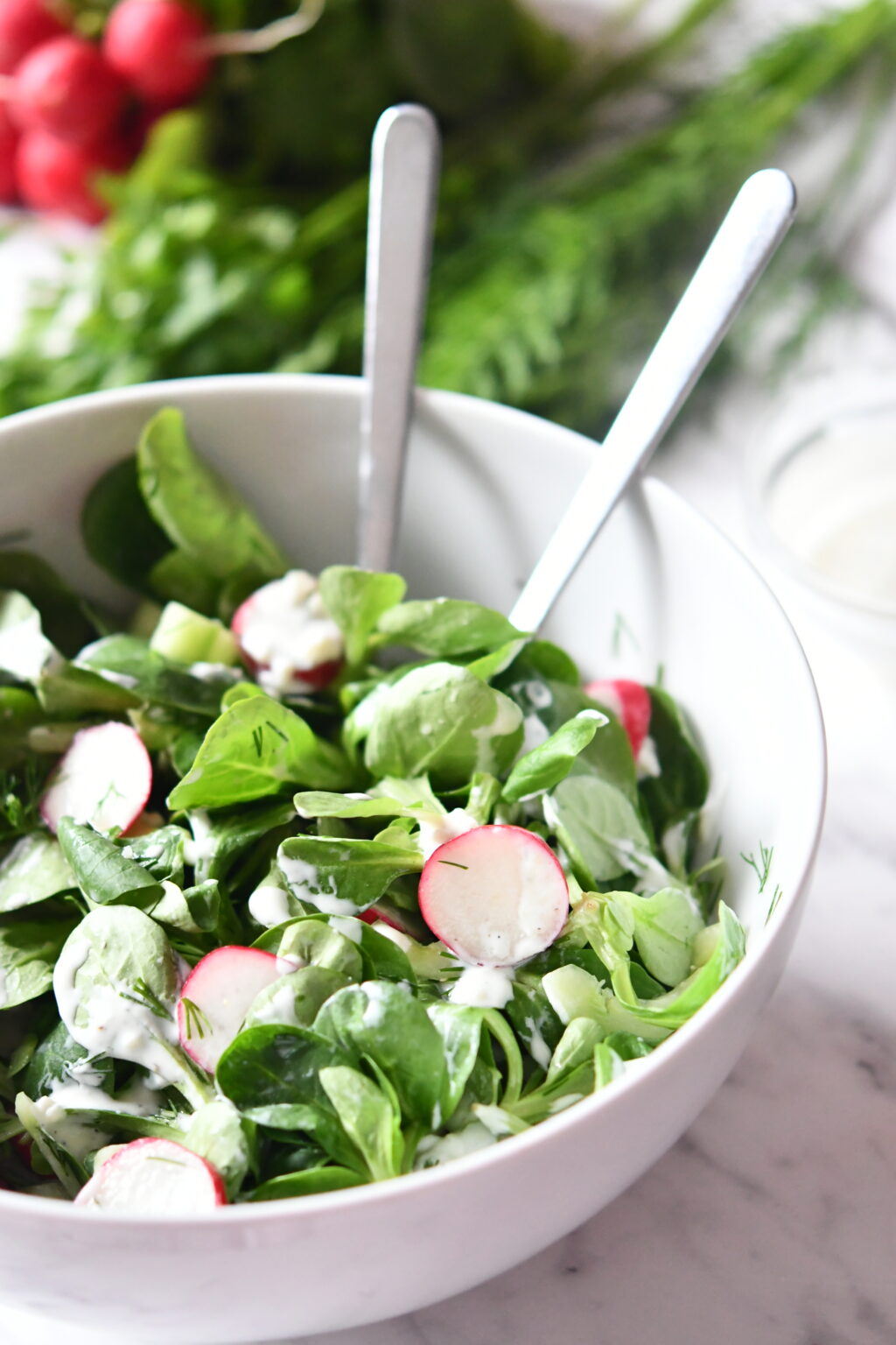 Lamb’s Lettuce Salad with Yoghurt Dressing Klysa