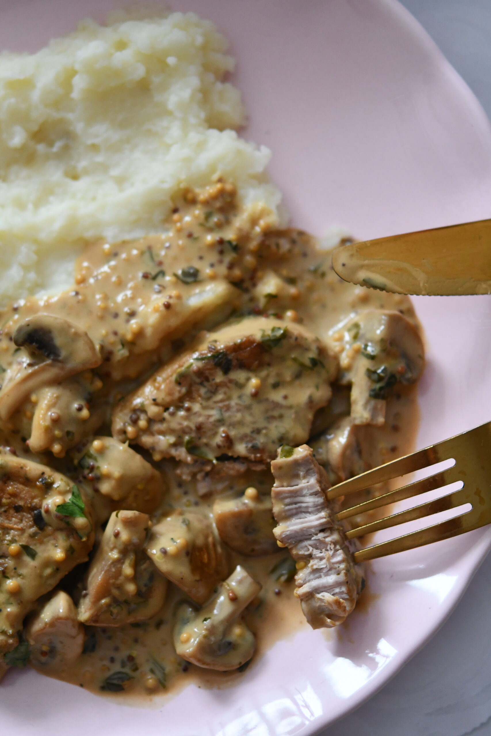 Pork Tenderloin With Mushrooms In Mustard Sauce | Klysa